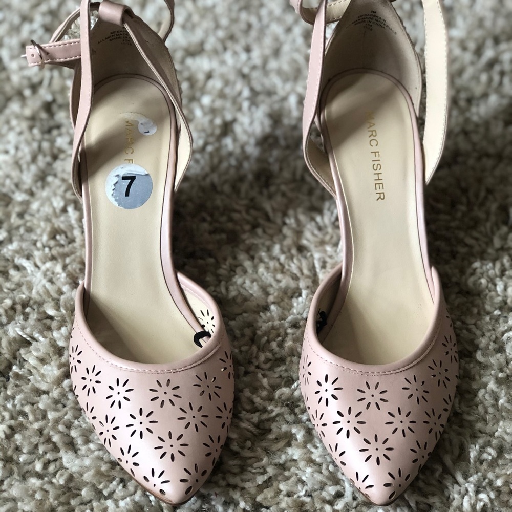 Flower crafted pink wedges.